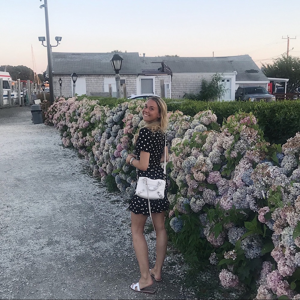 Meet your Posher, Lauren